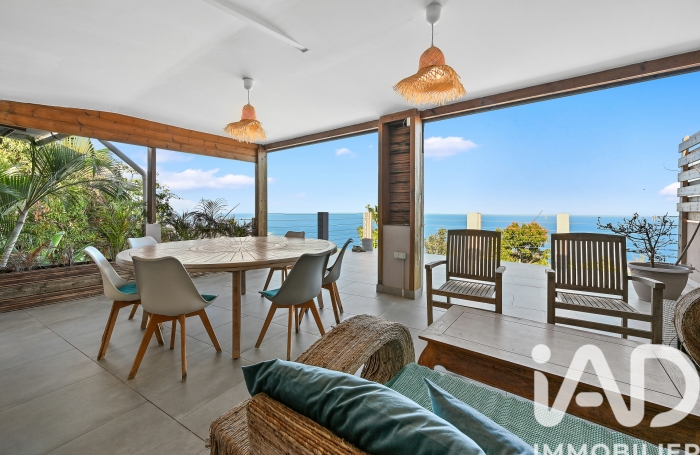 Vente Maison 215m&sup2; 7 pièces Saint-Leu