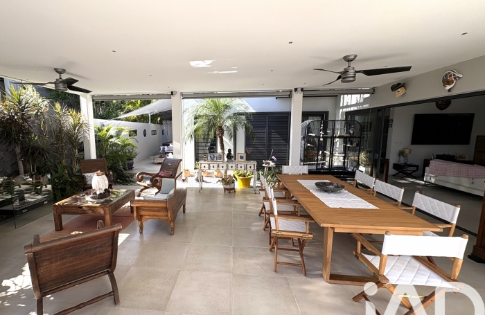 Vente Divers 185m&sup2; 4 pièces Saint Paul