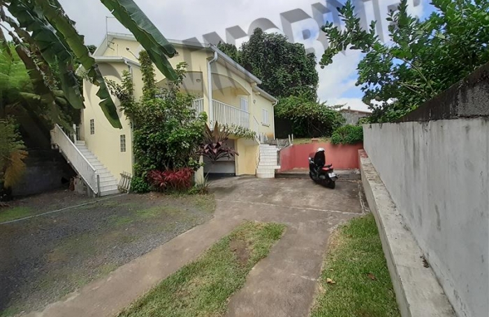 Vente Maison 100m&sup2; 4 pi&egrave;ces Rivi&egrave;re Saint Louis