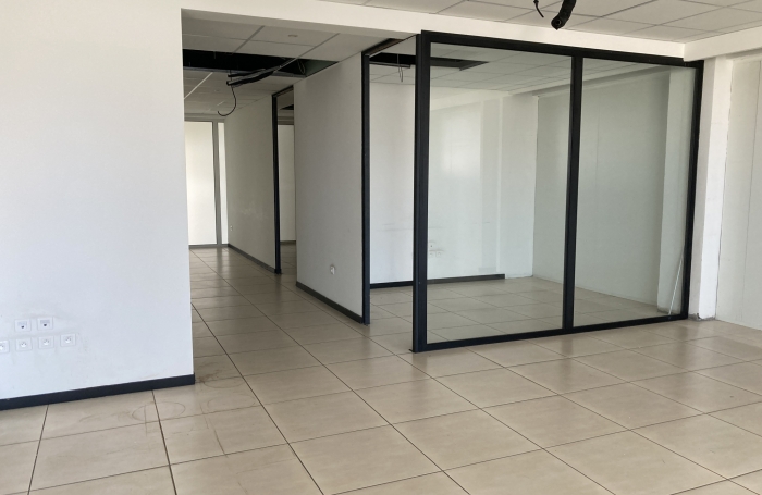 Location Fonds de commerce 97410