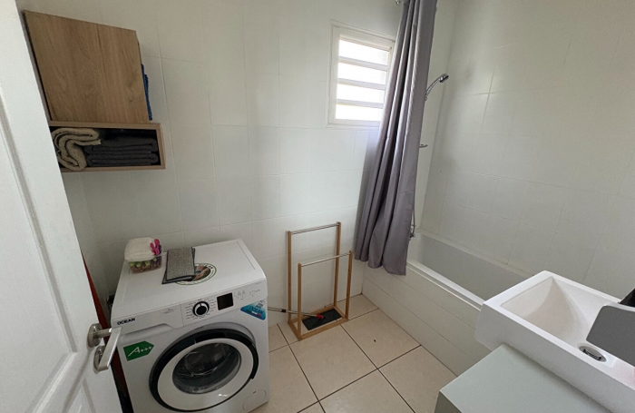 Location Appartement 85m&sup2; 4 pi&egrave;ces Saint Gilles les Bains