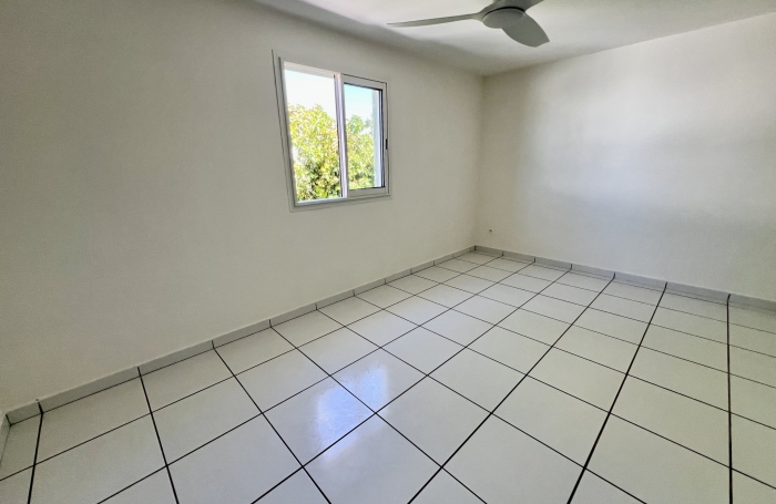 SAINT PIERRE 97410 - MAISON DE VLLE - LUMINEUSE - AGREABLE &Agrave; VIVRE - PROCHE COMMODIT&Eacute;S