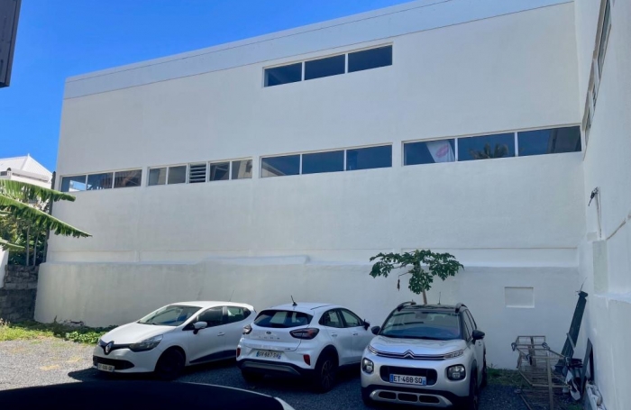 Vente Local commercial 1325m&sup2; Saint-Pierre