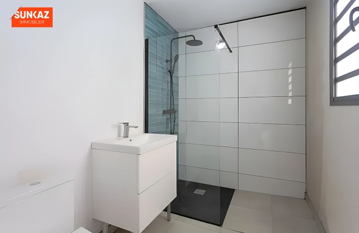 Location Appartement 20m&sup2; 1 pi&egrave;ce Saint-Pierre