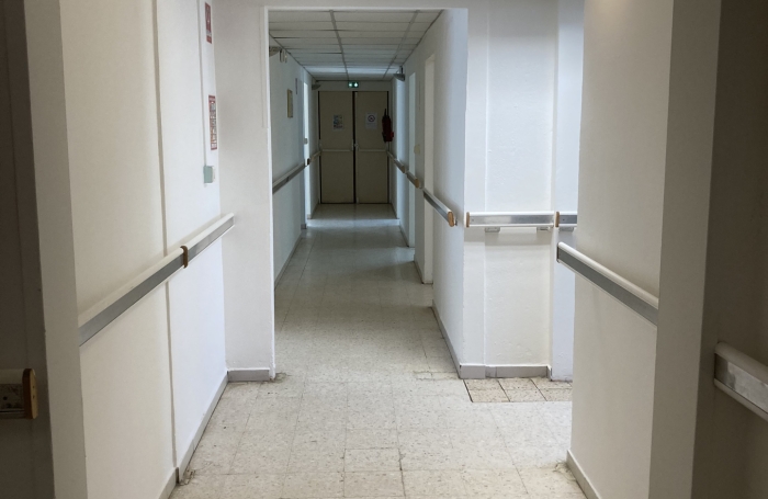 &Agrave; LOUER LOCAL DE 129 m2 - SAINT-PIERRE