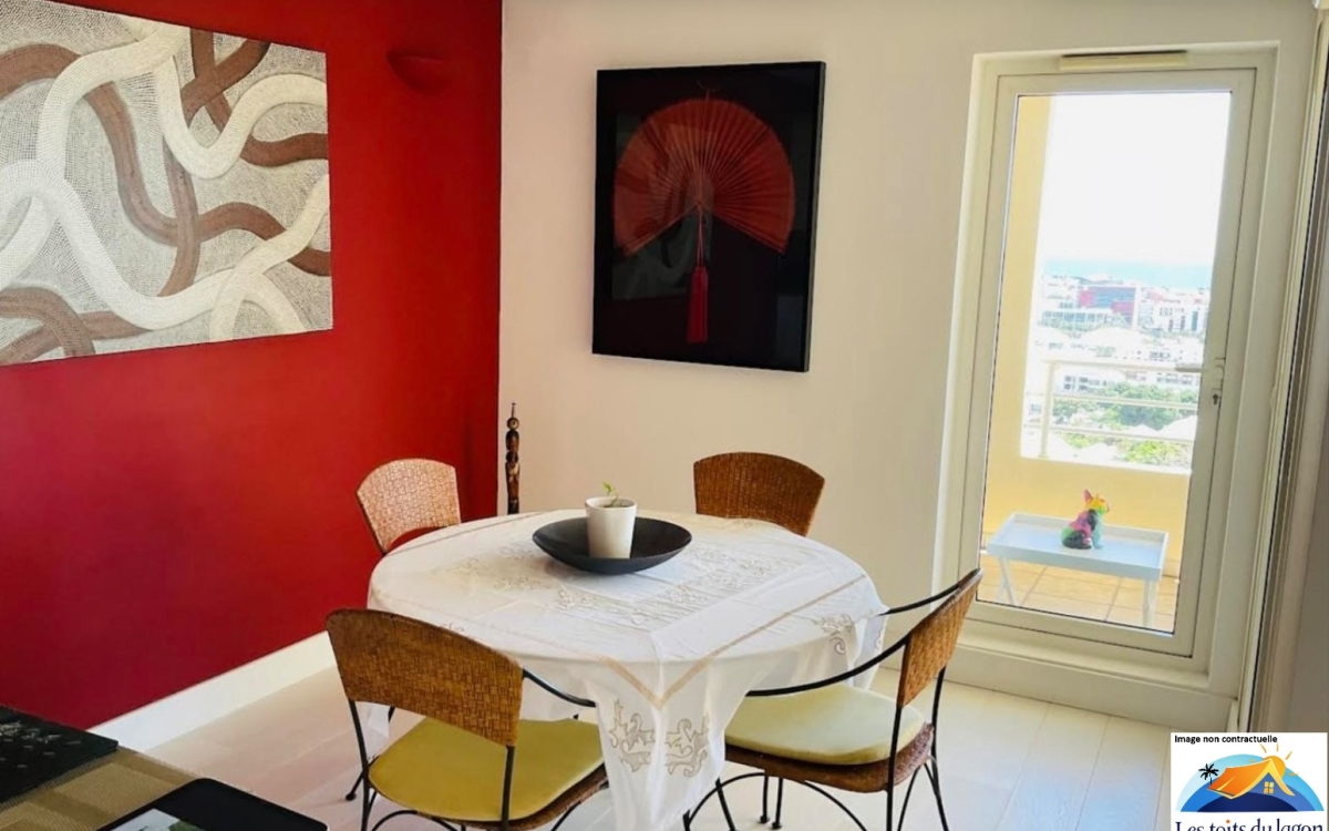 DUPLEX VUE MER &ndash; ST DENIS &ndash; 197m&sup2; - 3 CHAMBRES - 590000&euro; FAI