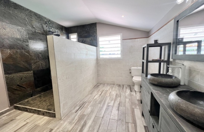 Vente Maison 180m&sup2; 6 pièces Saint Gilles les Bains