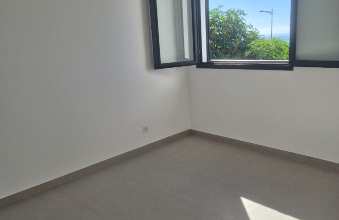 Villas T4 neuves jumel&eacute;es &agrave; Ste Suzanne
