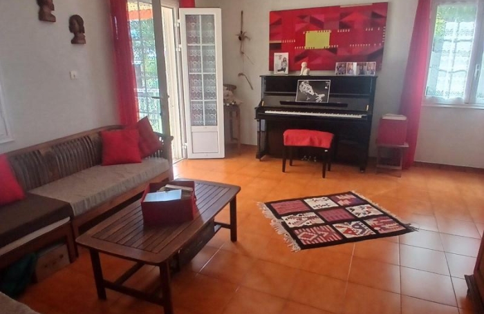 Vente Maison 135m&sup2; 4 pièces Etang-Sale