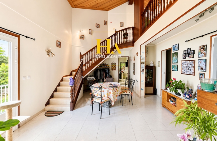 Vente Maison 228.25m&sup2; 7 pi&egrave;ces La Chaloupe Saint Leu