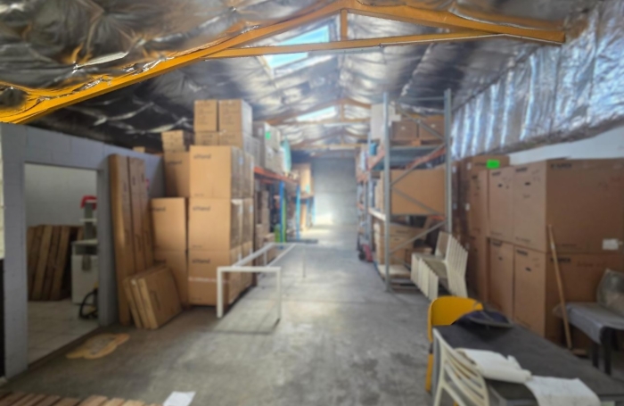 Local d'activit&eacute;s - Entreposage - Bureaux 250 m2 Le Port