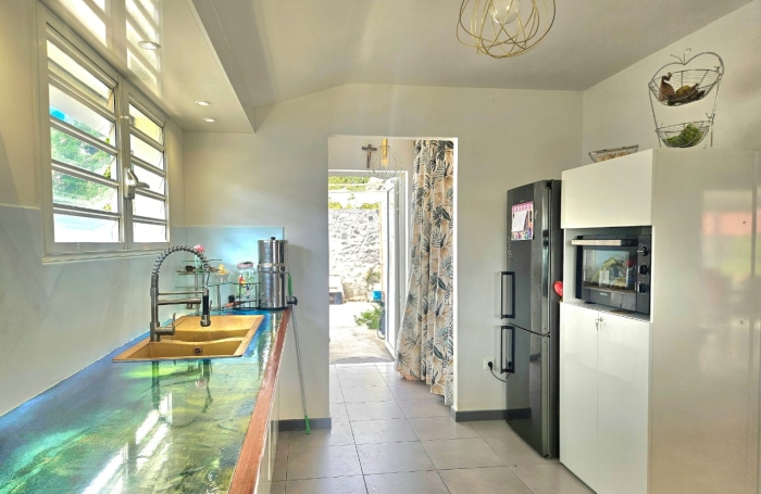 SAINT GILLES LES BAINS : immobilier de luxe : villa en vente en lotissement s&eacute;curis&eacute;