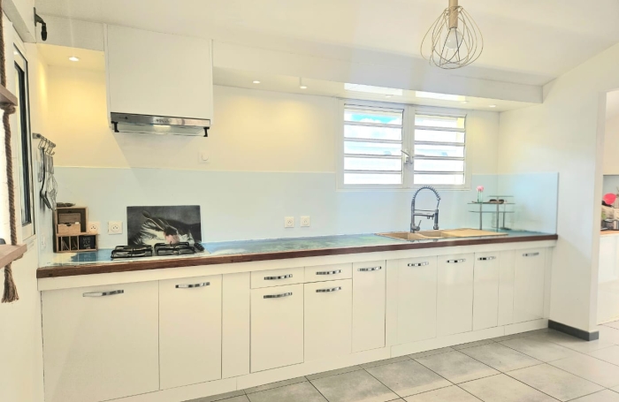 SAINT GILLES LES BAINS : immobilier de luxe : villa en vente en lotissement s&eacute;curis&eacute;