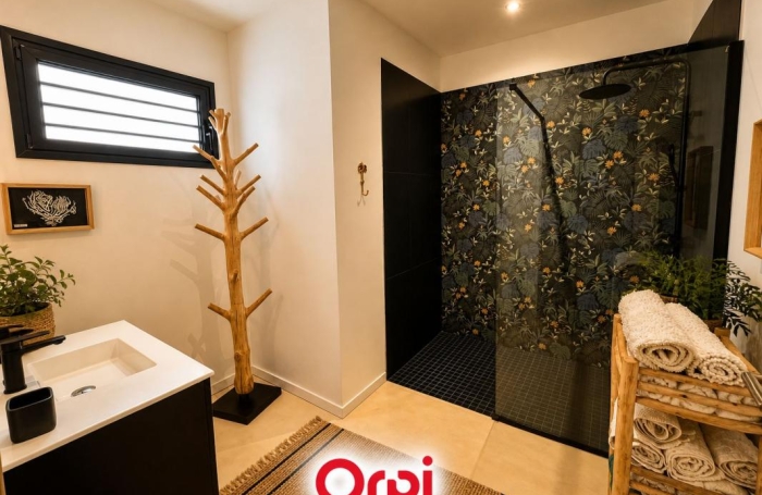 Vente Maison 145m&sup2; 4 pièces Saint Gilles Les Hauts