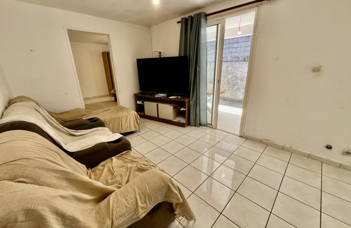 PETITE ILE 97429 - VILLA AGR&Eacute;ABLE - VASTE PARCELLE - POSSIBLE INVESTISSEMENT - CADRE AGR&Eacute;ABLE