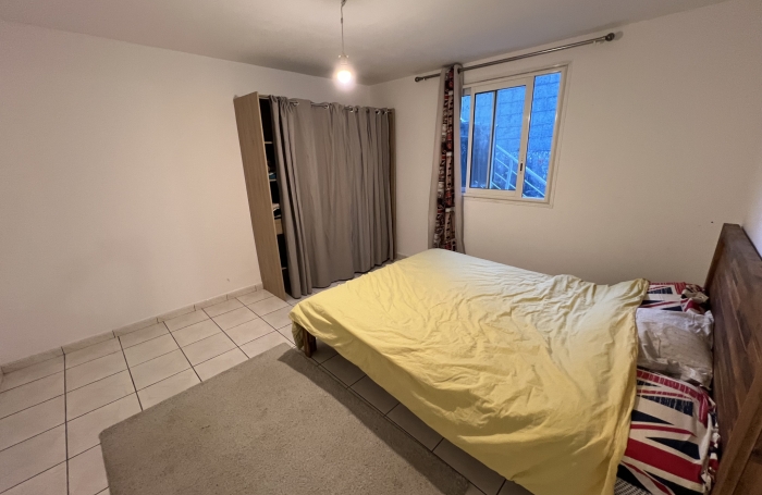 PETITE ILE 97429 - VILLA AGR&Eacute;ABLE - VASTE PARCELLE - POSSIBLE INVESTISSEMENT - CADRE AGR&Eacute;ABLE