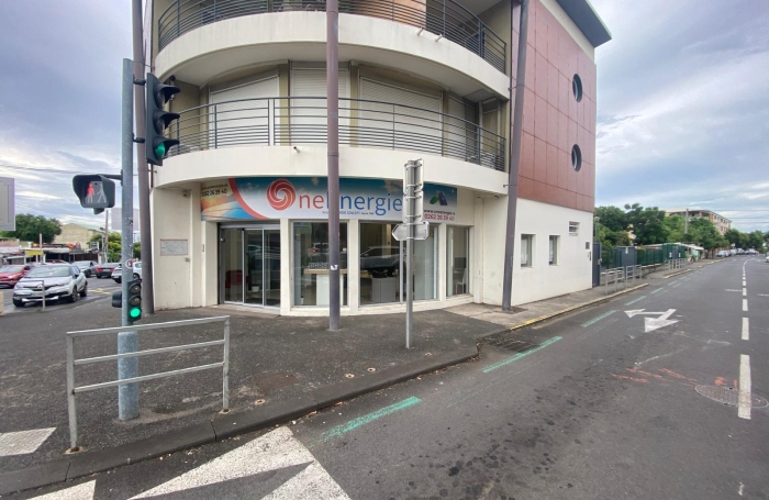 A louer local commercial ou bureau 110m2 - La Possession