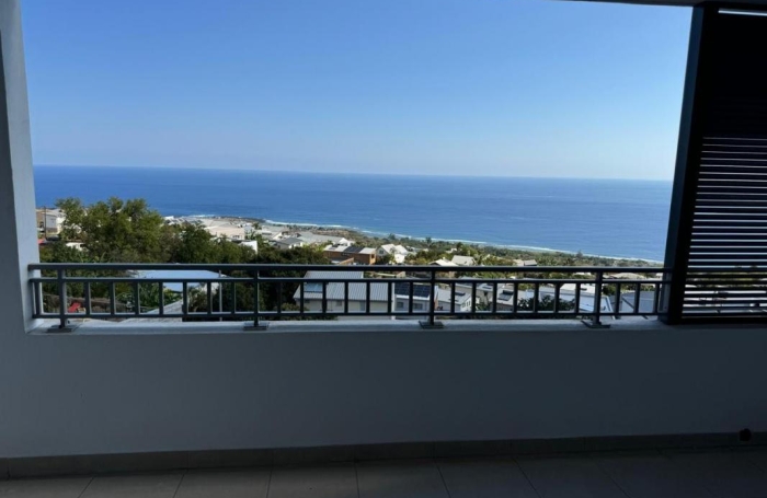 Location Appartement 73.6m&sup2; 3 pièces Piton Saint Leu