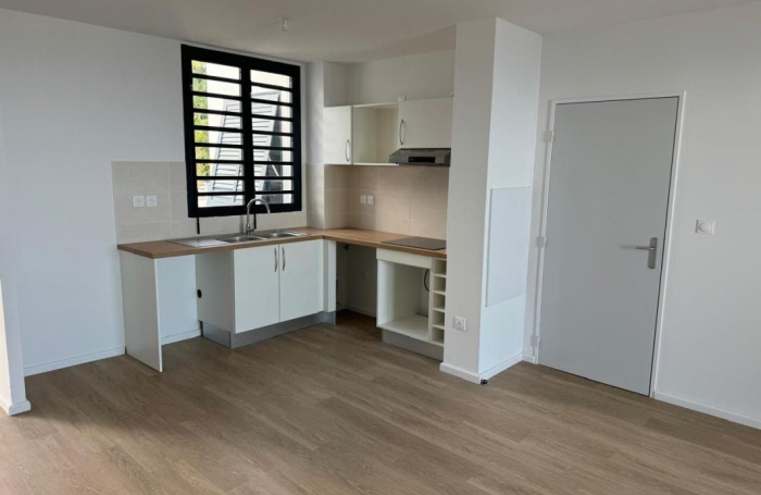 Location Appartement 73.6m&sup2; 3 pièces Piton Saint Leu