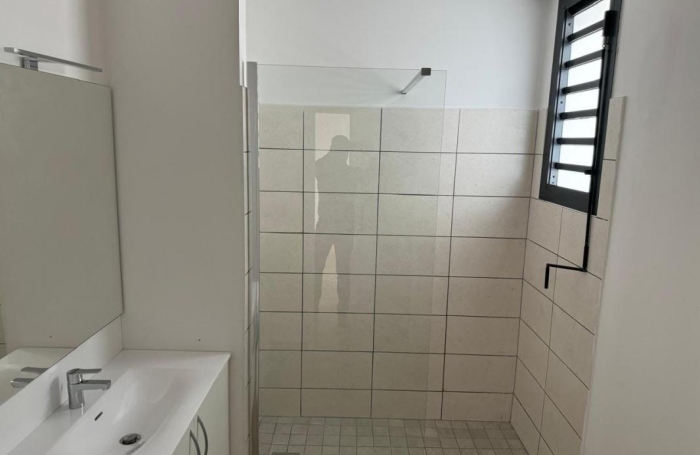 Location Appartement 73.6m&sup2; 3 pièces Piton Saint Leu