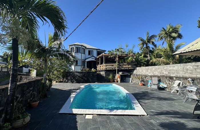 Vente Maison 146.16m&sup2; 4 pi&egrave;ces Sainte Anne
