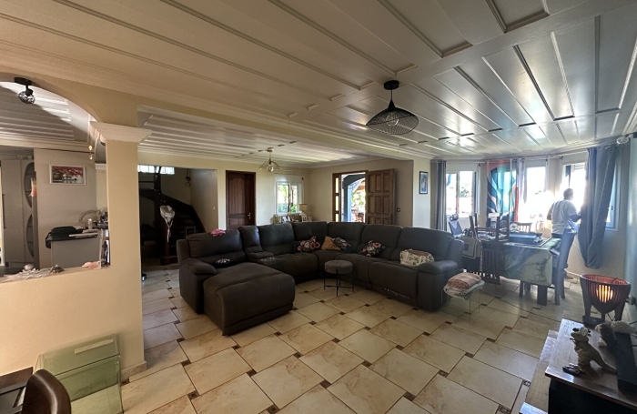 Vente Maison 146.16m&sup2; 4 pi&egrave;ces Sainte Anne