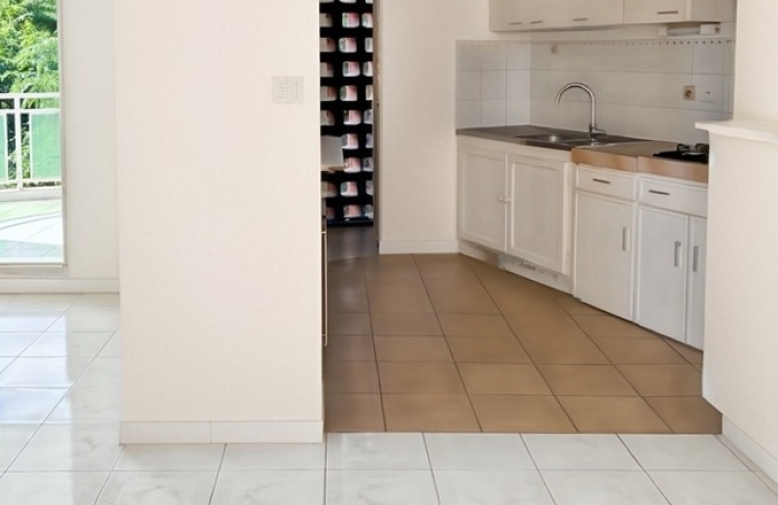 Vente Appartement 45m&sup2; 2 pièces La Possession