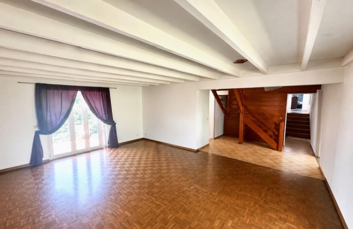 Vente Maison 152m&sup2; 4 pièces Saint Gilles Les Hauts