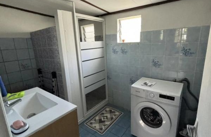Location Maison 110m&sup2; 5 pièces Saint Gilles Les Hauts