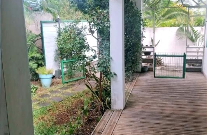Vente Maison 156m&sup2; 6 pièces Saint Gilles Les Hauts