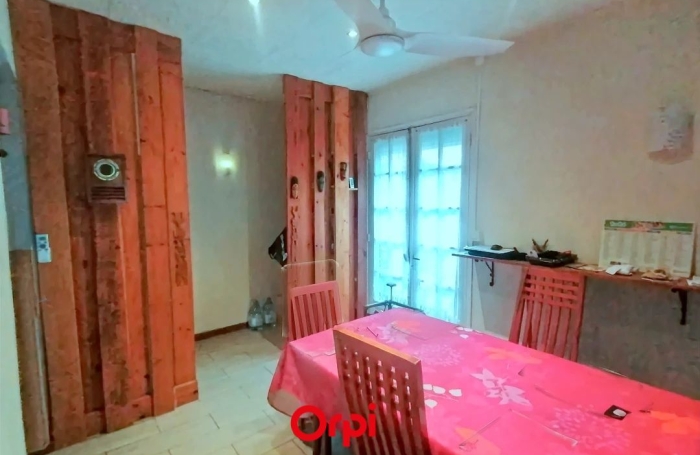 Vente Maison 156m&sup2; 6 pièces Saint Gilles Les Hauts