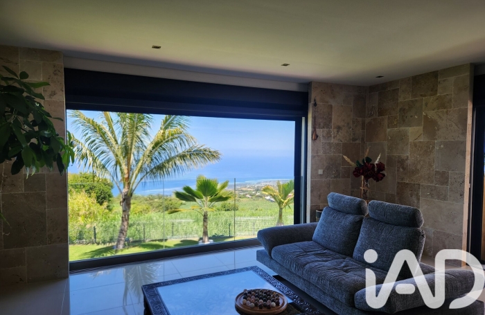 Vente Maison 161m&sup2; 6 pièces La Saline les Hauts
