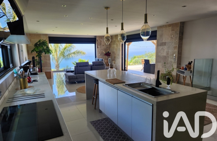 Vente Maison 161m&sup2; 6 pièces La Saline les Hauts