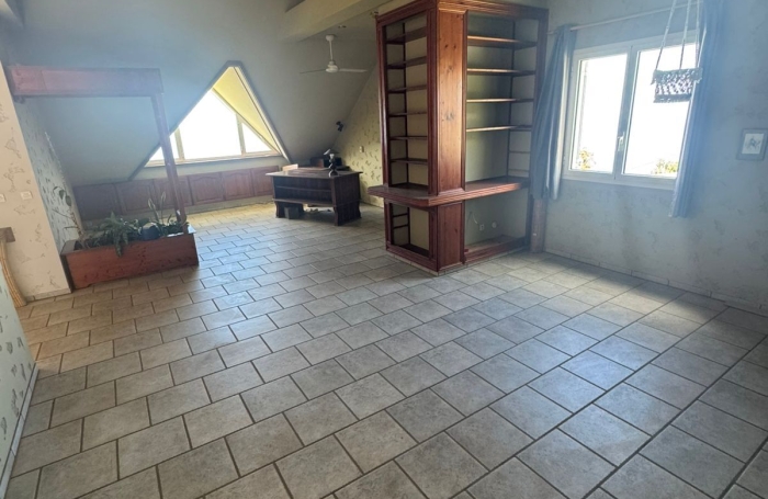 Vente Maison 246m&sup2; 9 pièces Saint-Leu
