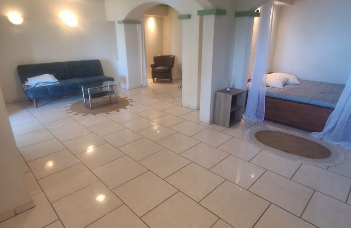 Vente Maison 246m&sup2; 9 pièces Saint-Leu