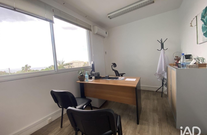 Vente Fonds de commerce 202m&sup2; La Possession
