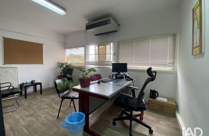 Vente Fonds de commerce 202m&sup2; La Possession