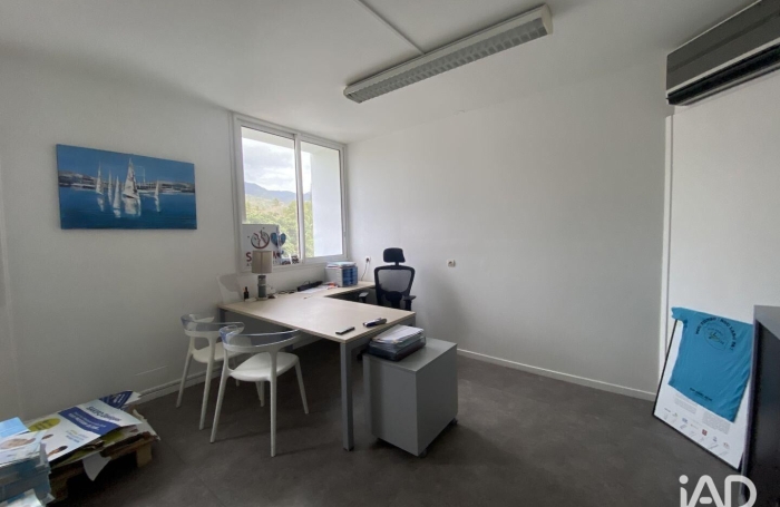 Vente Fonds de commerce 96m&sup2; La Possession