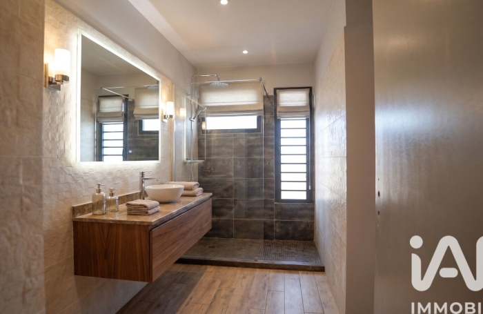 Vente Maison 145m&sup2; 6 pièces Trois Bassins