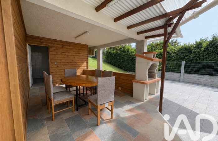 Vente Maison 115m&sup2; 5 pièces Sainte Suzanne