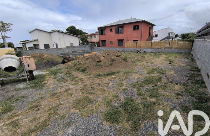 Vente Terrain 268m&sup2; Rivi&egrave;re Saint Louis