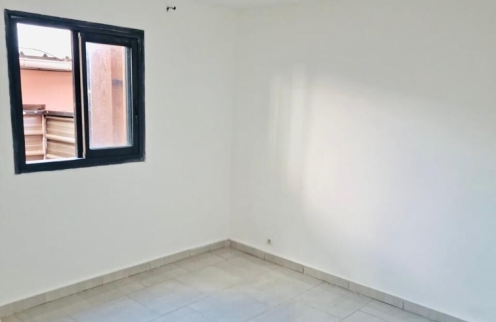 Vente Maison 72m&sup2; 3 pièces Etang-Sale