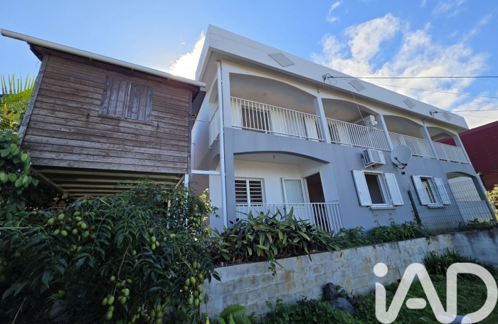 Vente Maison 153m&sup2; 8 pièces L'Entre Deux