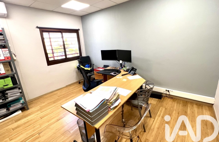 Vente Local commercial 98m&sup2; Le Port