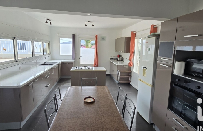 Vente Maison 162m&sup2; 5 pièces Piton Saint Leu