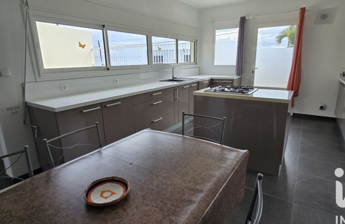 Vente Maison 162m&sup2; 5 pièces Piton Saint Leu