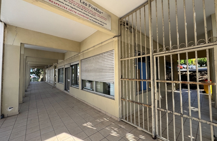 Location Local commercial 83.32m&sup2; Saint-Pierre