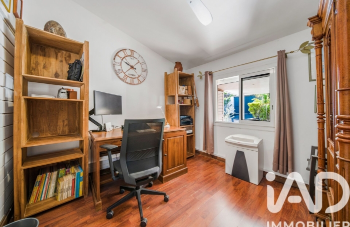 Vente Maison 111m&sup2; 5 pièces Saint Gilles les Bains