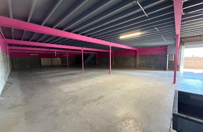 Location Entrepot 97490