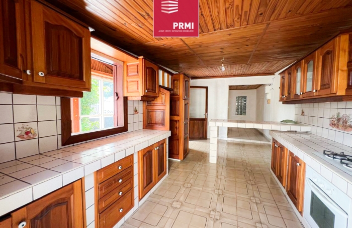 Vente Maison 70.8m&sup2; 3 pi&egrave;ces Saint-Leu